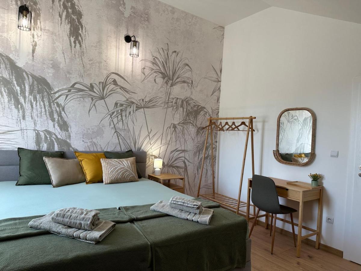 Green Apartment - City Centre - Main Square Liptovský Mikuláš Екстериор снимка