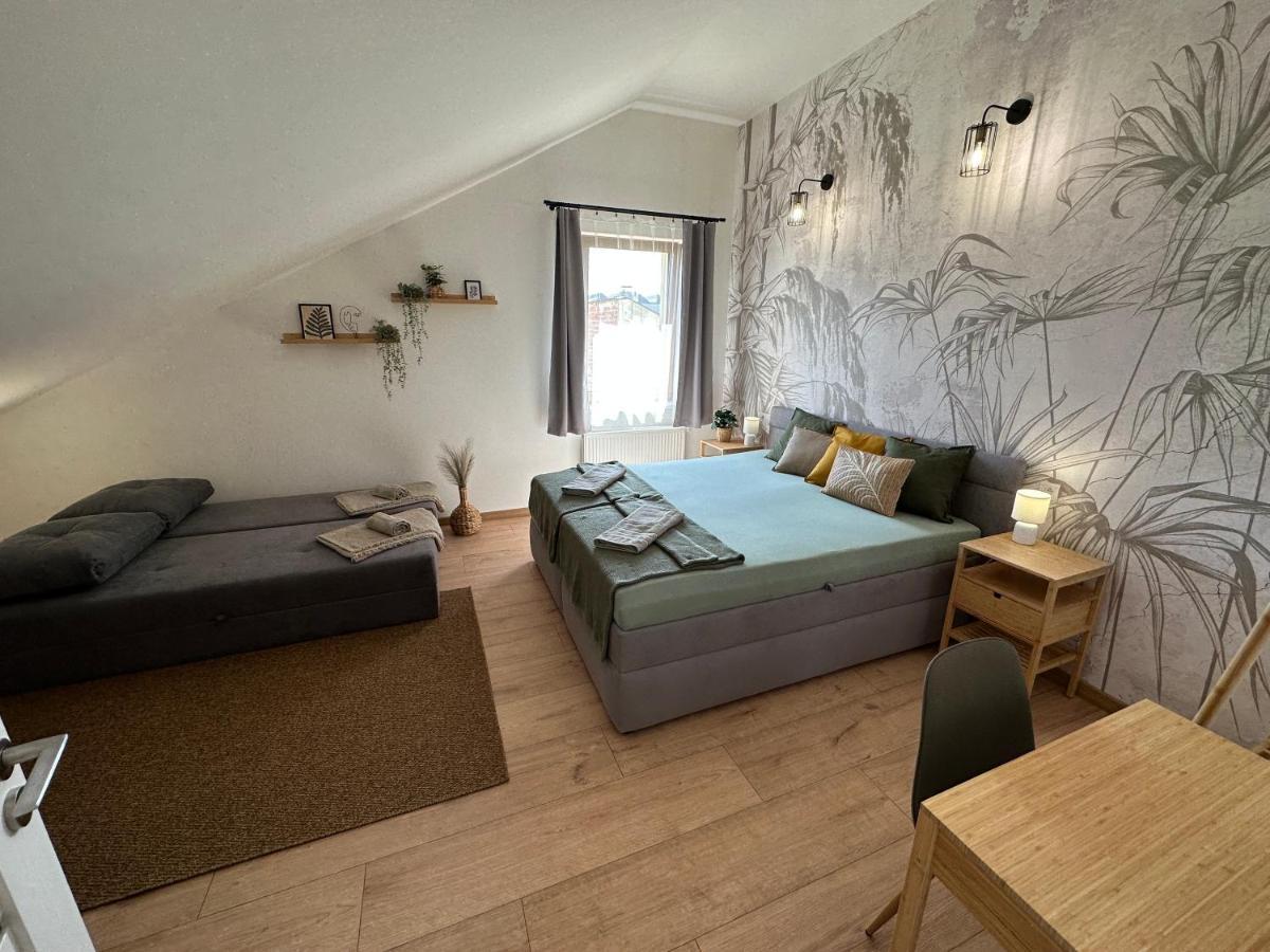Green Apartment - City Centre - Main Square Liptovský Mikuláš Екстериор снимка