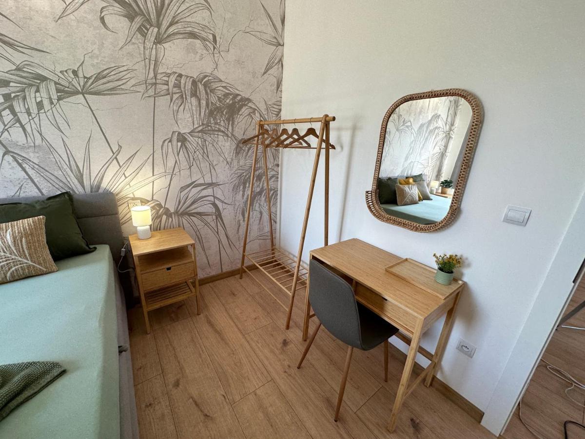 Green Apartment - City Centre - Main Square Liptovský Mikuláš Екстериор снимка