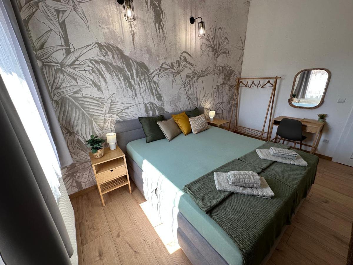 Green Apartment - City Centre - Main Square Liptovský Mikuláš Екстериор снимка