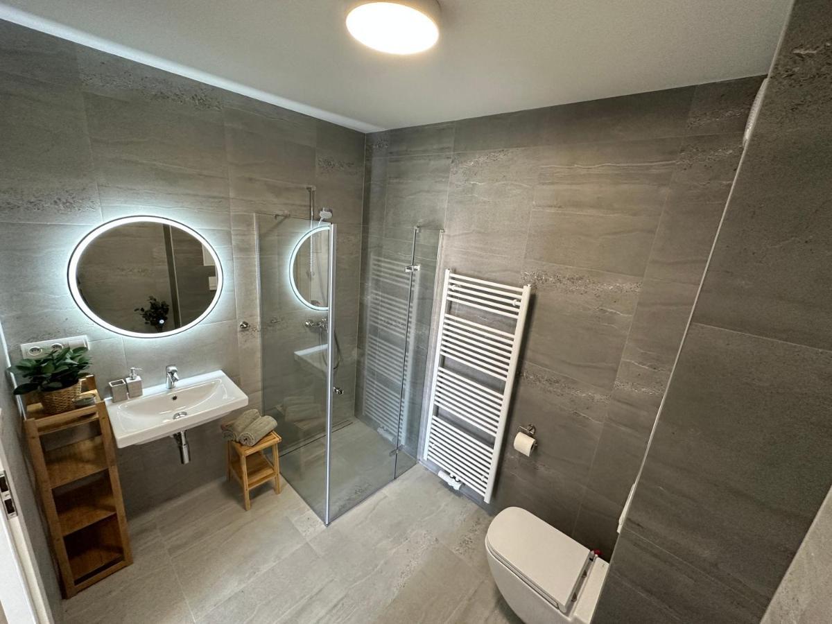 Green Apartment - City Centre - Main Square Liptovský Mikuláš Екстериор снимка