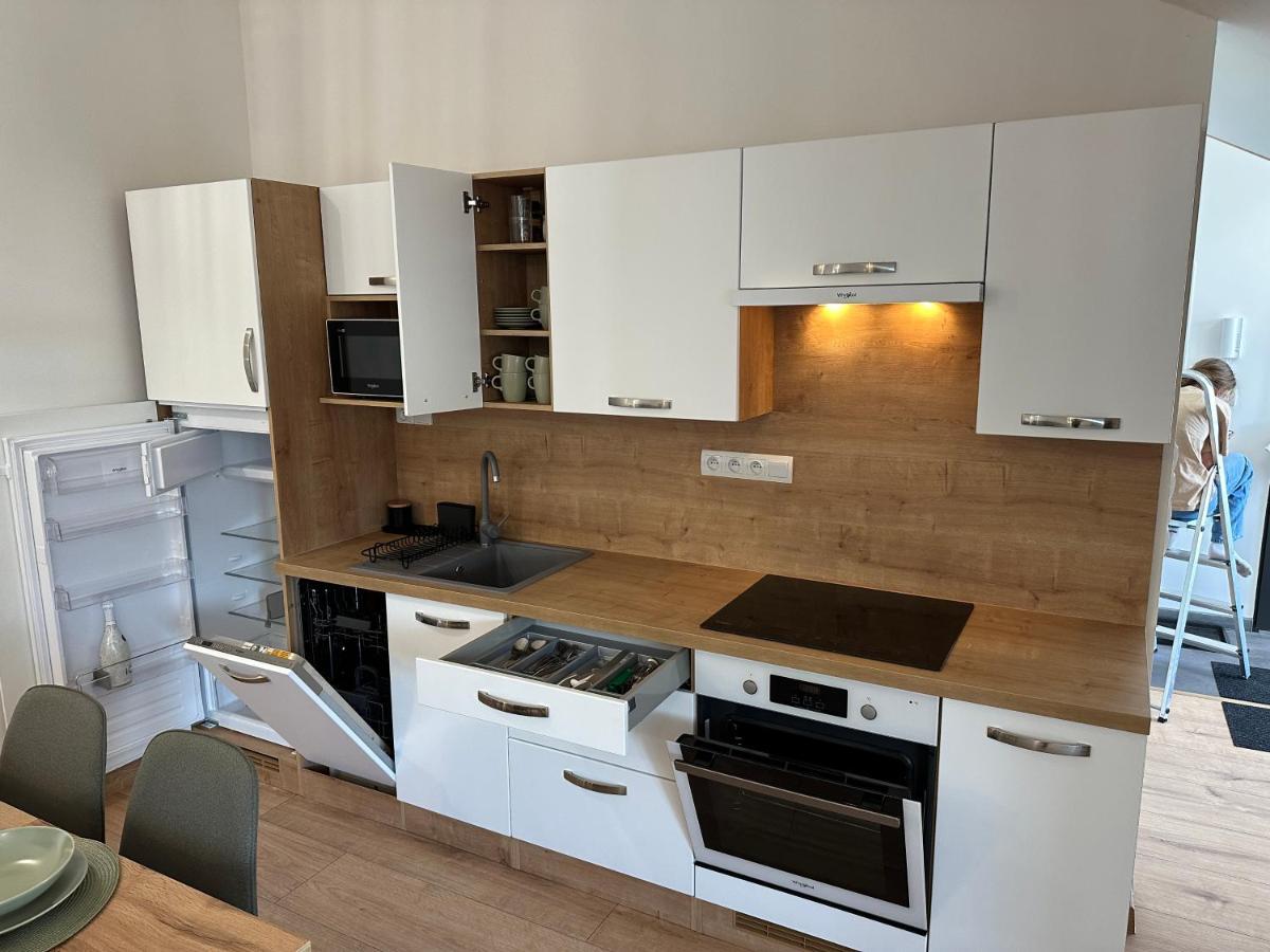 Green Apartment - City Centre - Main Square Liptovský Mikuláš Екстериор снимка