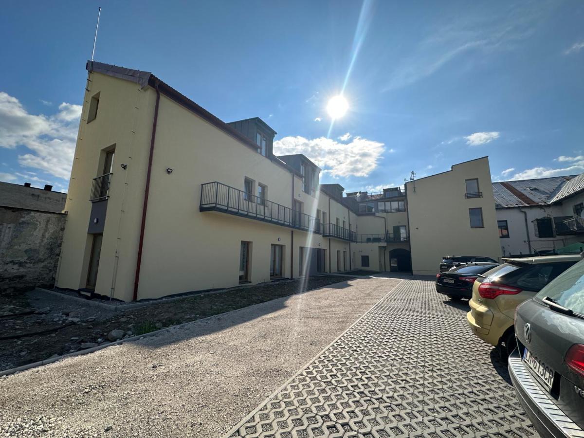 Green Apartment - City Centre - Main Square Liptovský Mikuláš Екстериор снимка
